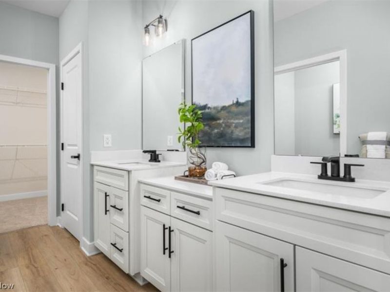 7384 South Pointe Lane, Parma, OH 44130 Photo 11