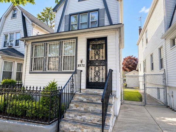8572 144th Street , Jamaica, NY 11435