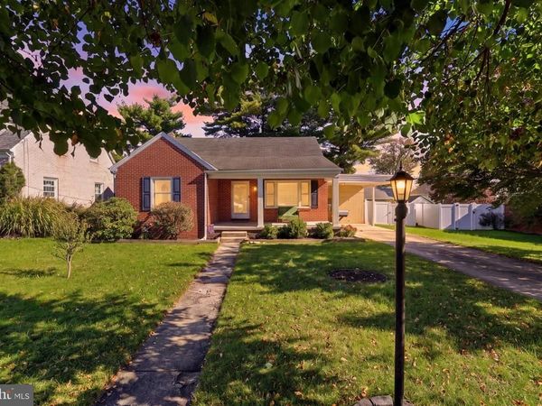 5 LEE STREET, HANOVER, PA 17331