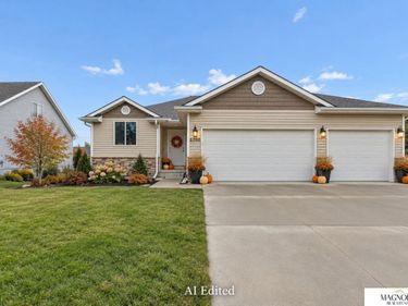 5200 N 9th Circle, Lincoln, NE 68521