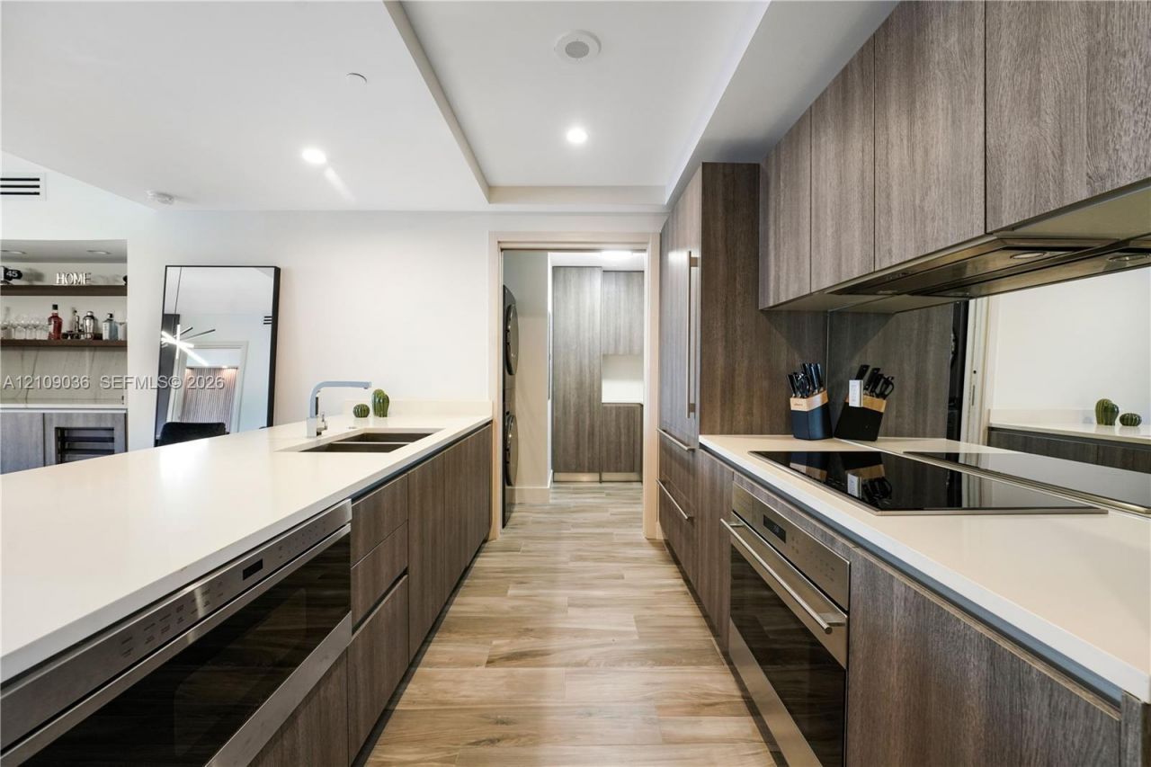 801 S Miami Ave , Unit 4410, Miami, FL 33130 Photo