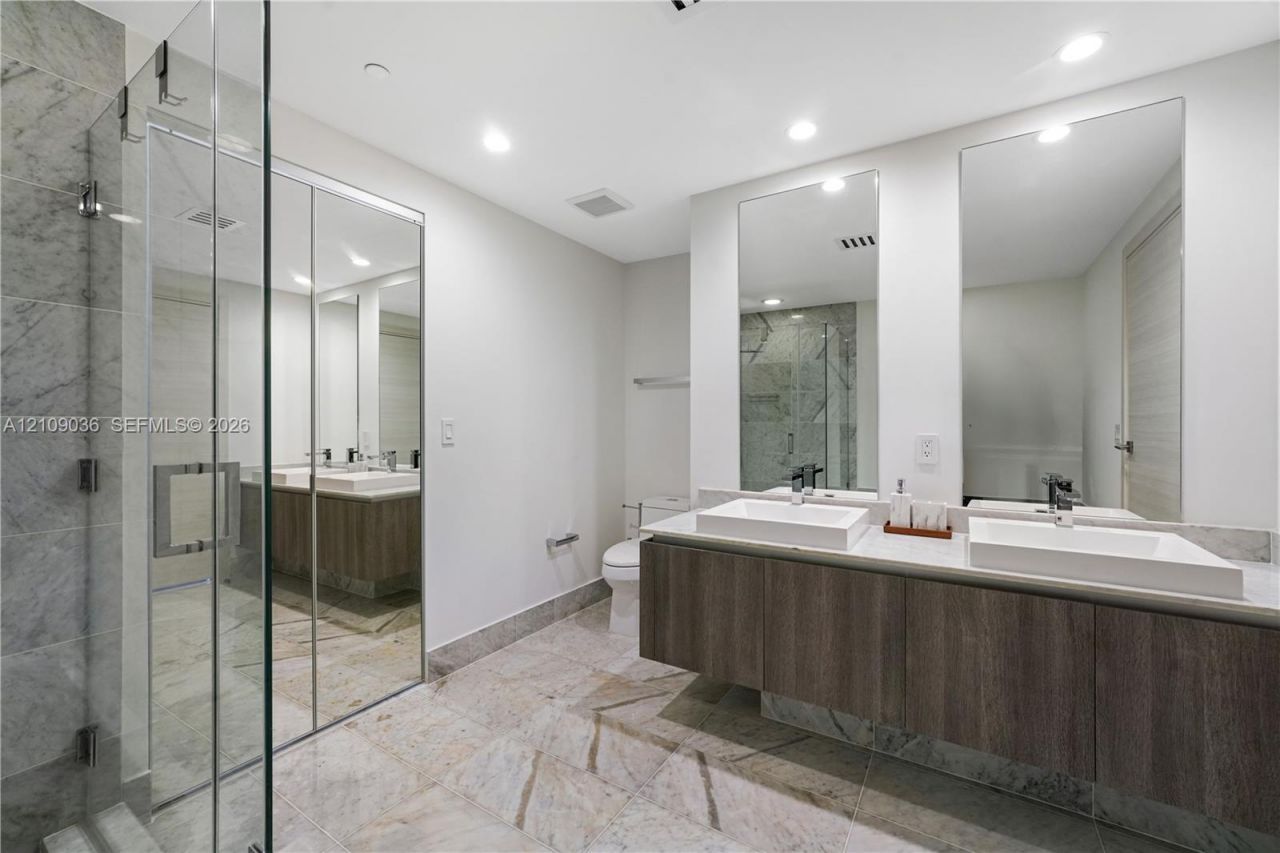 801 S Miami Ave , Unit 4410, Miami, FL 33130 Photo