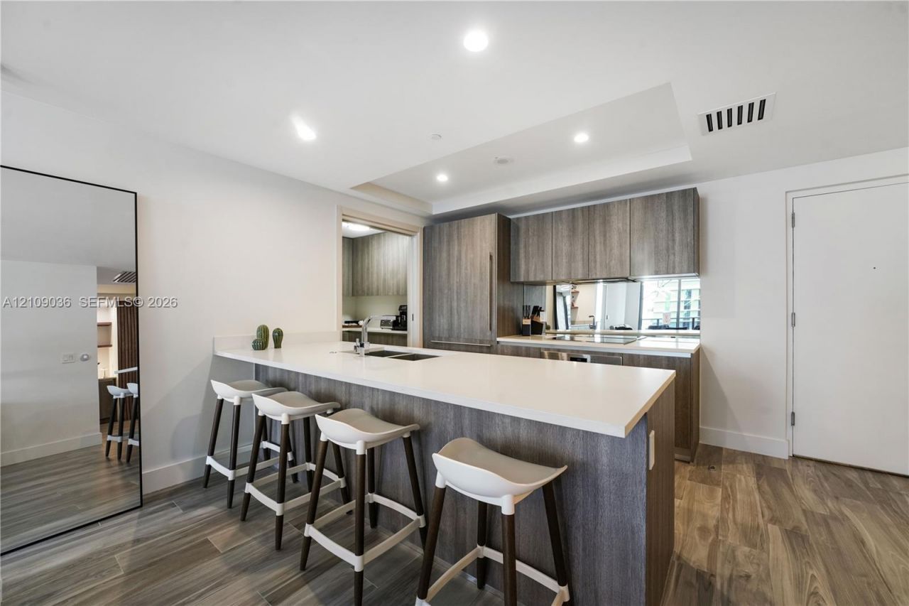 801 S Miami Ave , Unit 4410, Miami, FL 33130 Photo