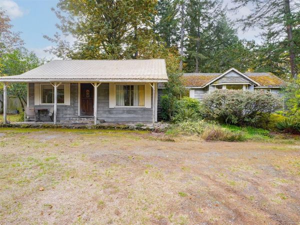 5333 Sparton Rd , Saanich, BC V9E 2H5