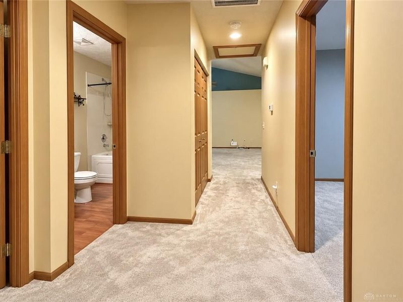 6230 7 Pines Drive, West Carrollton, OH 45449 Photo 11