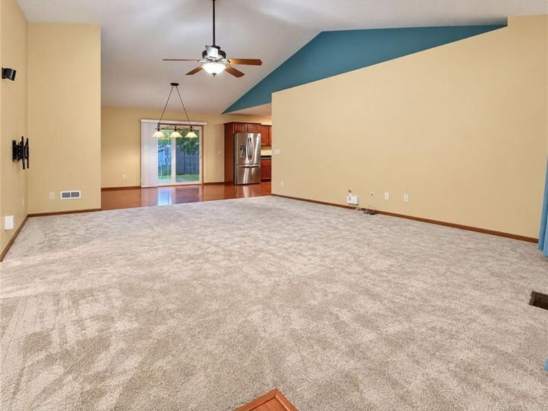 6230 7 Pines Drive, West Carrollton, OH 45449 Photo 4