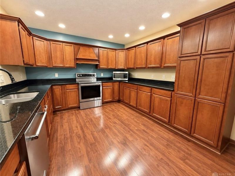 6230 7 Pines Drive, West Carrollton, OH 45449 Photo 6