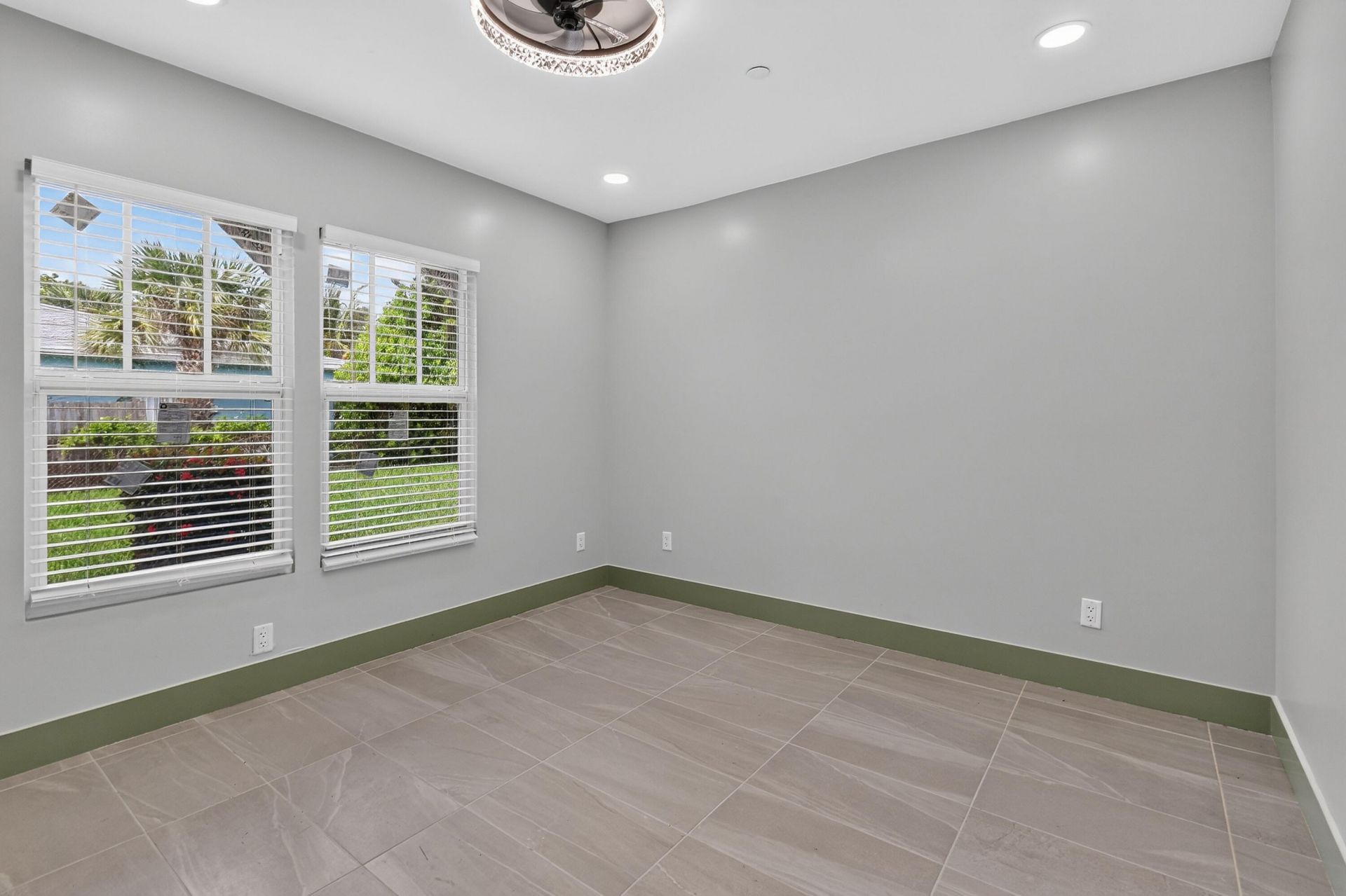 502 54th Street, West Palm Beach, FL 33407 Photo