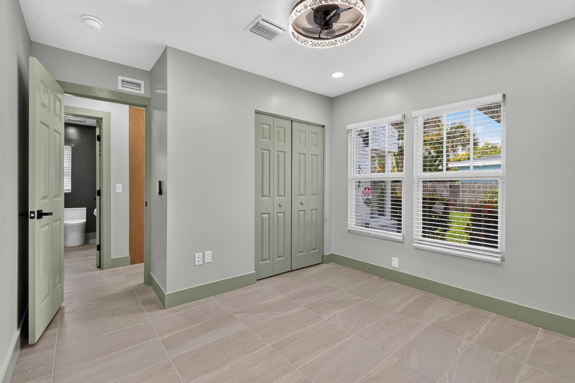 502 54th Street, West Palm Beach, FL 33407 Photo