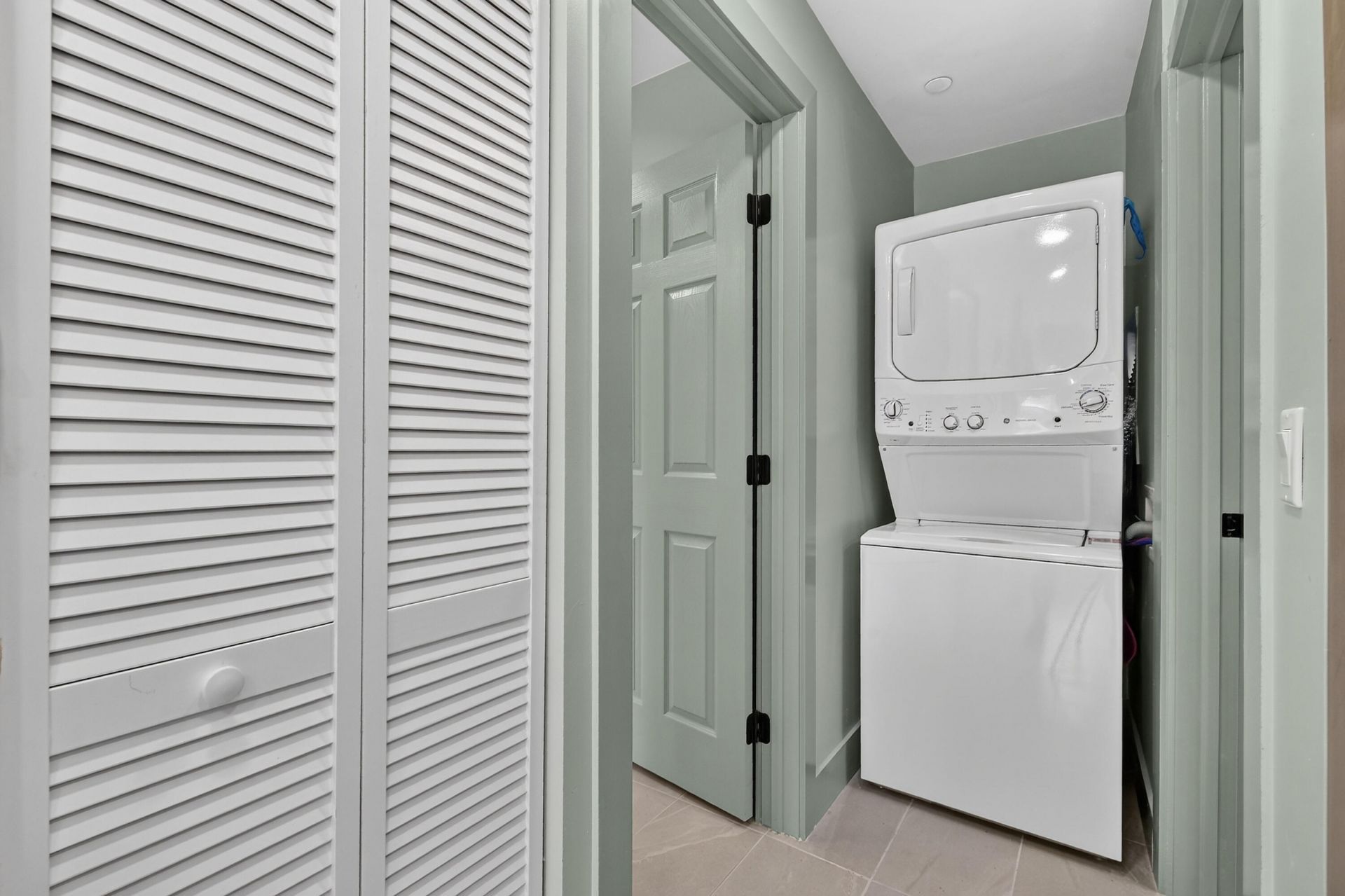 502 54th Street, West Palm Beach, FL 33407 Photo