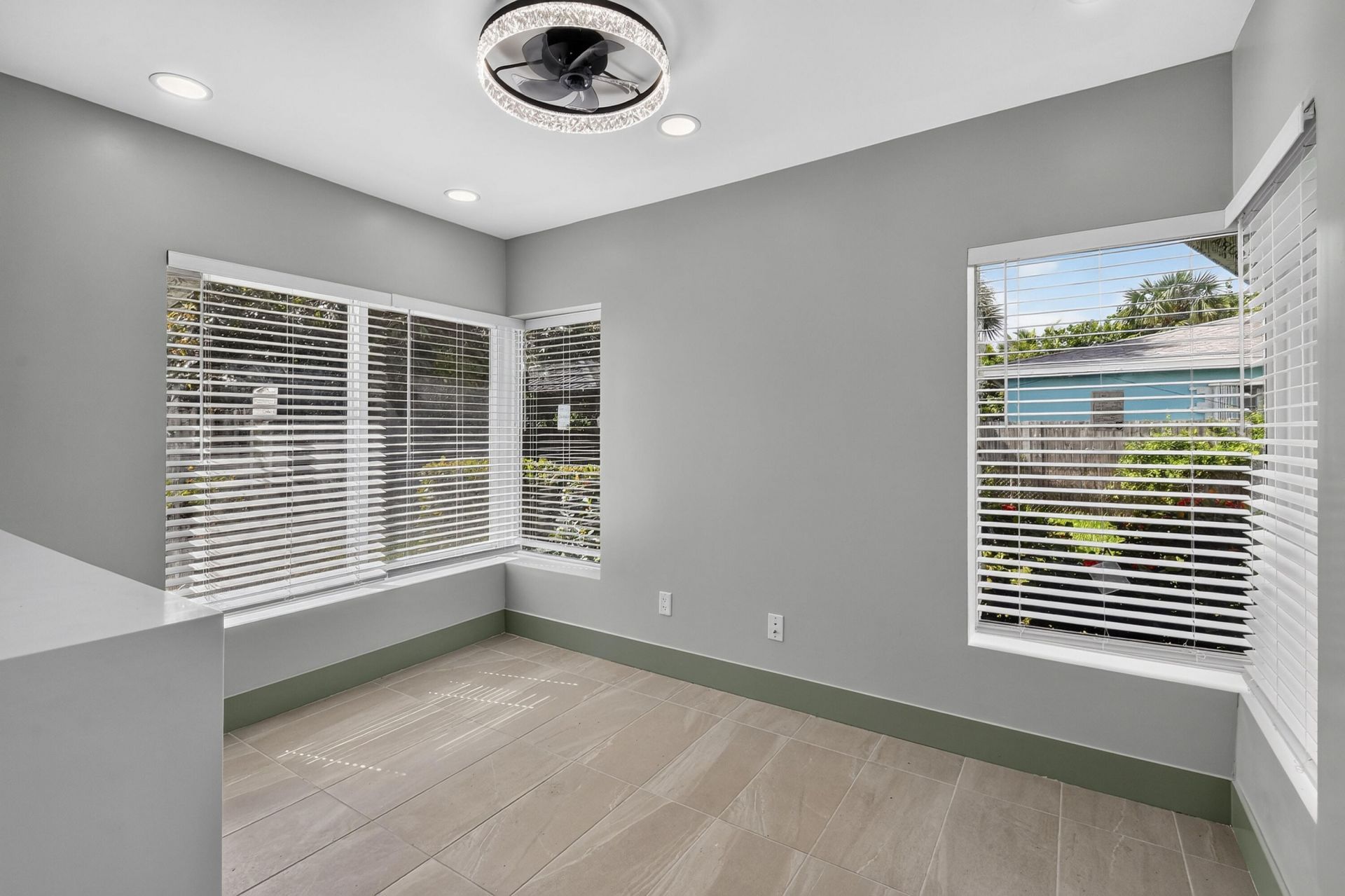 502 54th Street, West Palm Beach, FL 33407 Photo