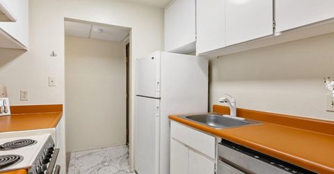 2955 Lakeside Drive, Unit 112, Reno, NV 89509 Photo