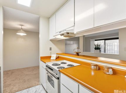 2955 Lakeside Drive, Unit 112, Reno, NV 89509 Photo