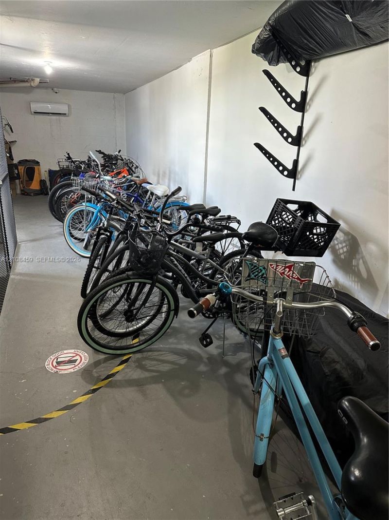 720 Collins Ave, Unit 206, Miami Beach, FL 33139 Photo