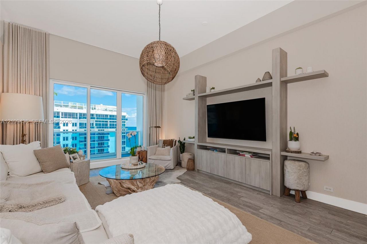 2301 Collins Ave , Unit 1615, Miami Beach, FL 33139 Photo