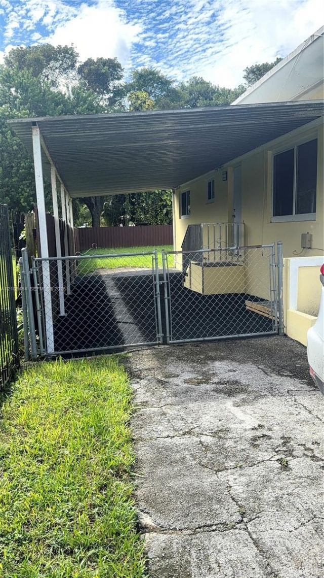1930 NW 33rd St , Unit 1930, Miami, FL 33142 Photo