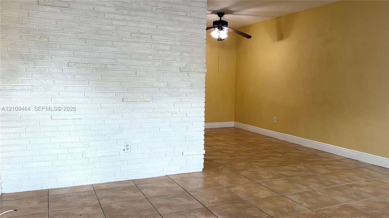 1930 NW 33rd St , Unit 1930, Miami, FL 33142 Photo