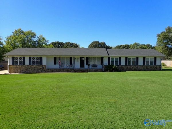 42 Woodland Avenue, Trinity, AL 35673