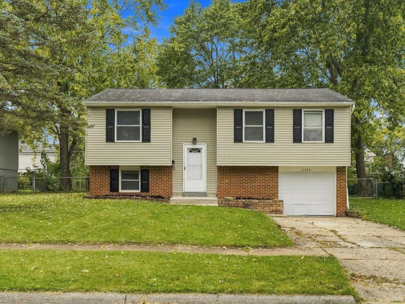 3385 Castleton Street, Grove City, OH 43123 Photo 1