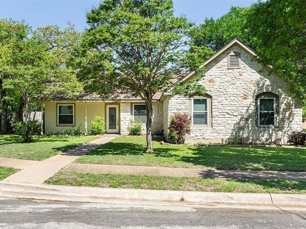 501 Elm CT, Cedar Park, TX 78613
