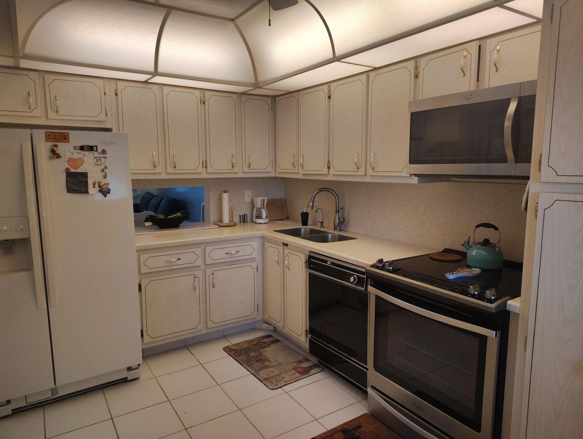 3001 NW 46th Avenue, Unit 301, Lauderdale Lakes, FL 33313 Photo