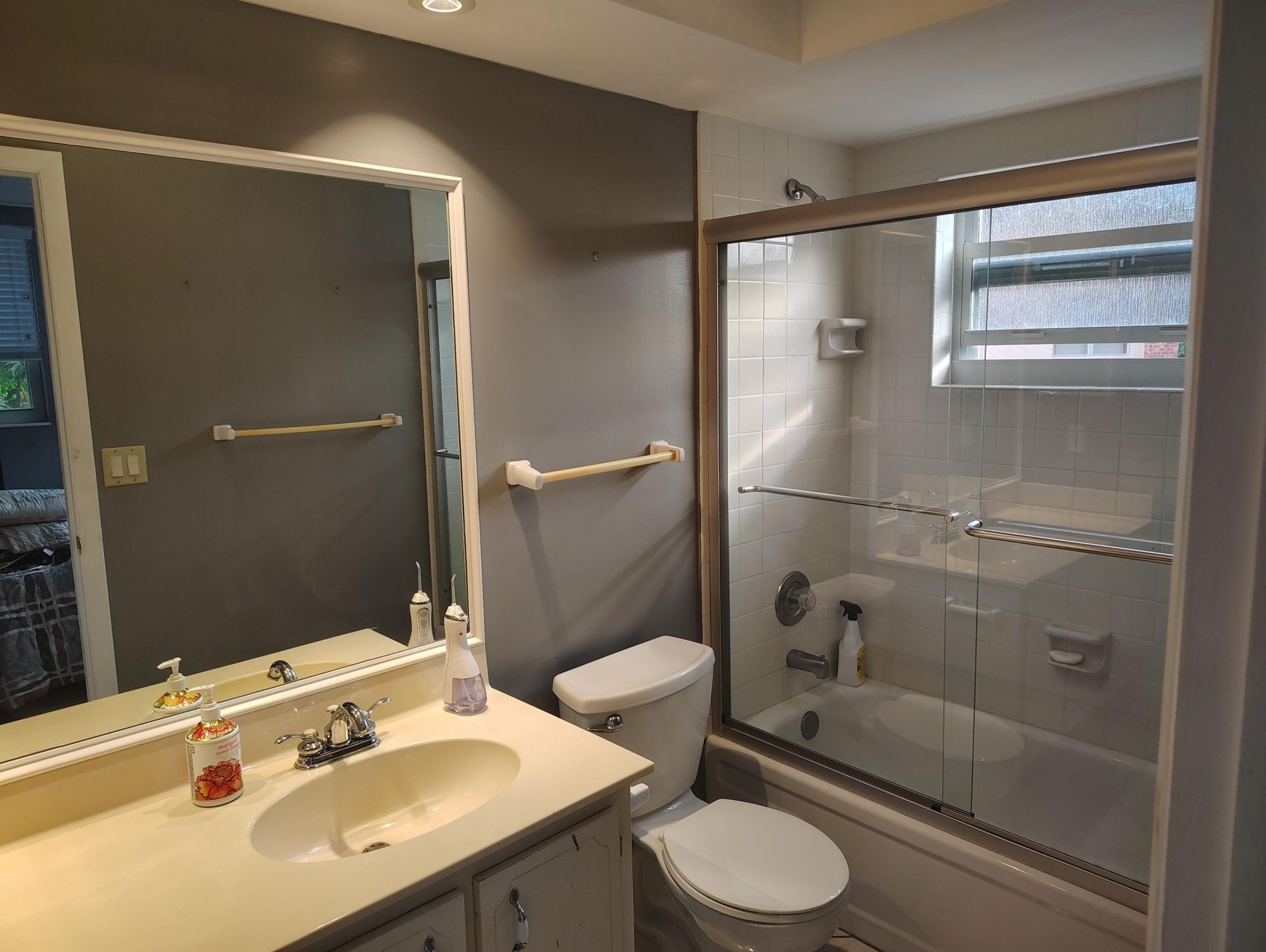 3001 NW 46th Avenue, Unit 301, Lauderdale Lakes, FL 33313 Photo