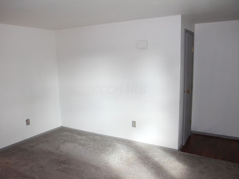 579 Executive Boulevard, Delaware, OH 43015 Photo 13