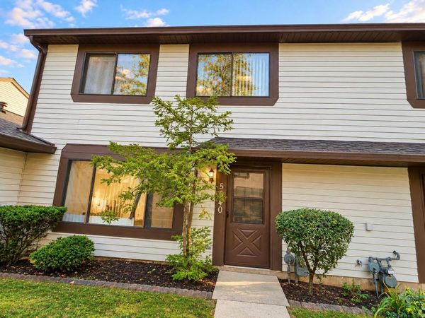 5640 Pebblebeach Drive , Hanover Park, IL 60133