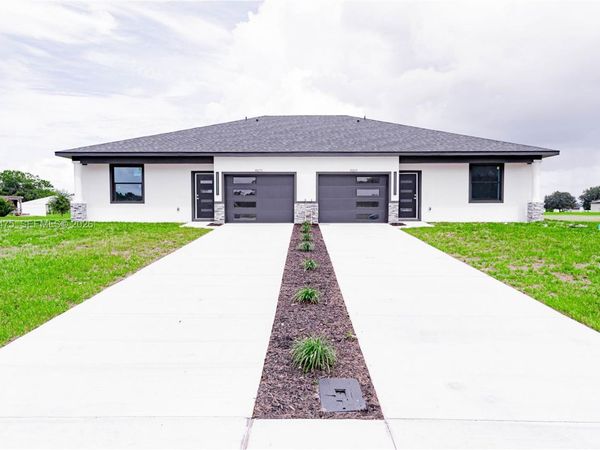 8269-8271 Cozumel , Sebring, FL 33876
