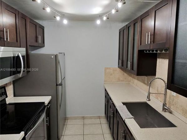 7101 Miami Lakes Dr , Unit Q9, Miami Lakes, FL 33014