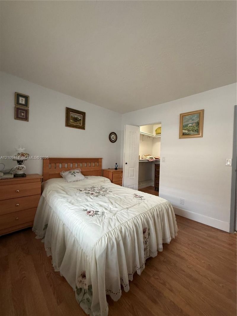 2811 Somerset Dr , Unit 200, Lauderdale Lakes, FL 33311 Photo