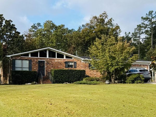 1549 Pine Ln., Iuka, MS 38852