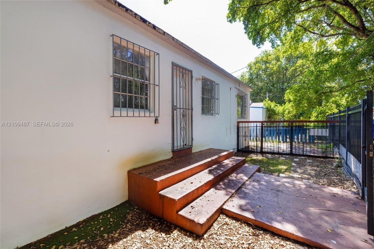 3413 NW 6th Ave , Miami, FL 33127 Photo