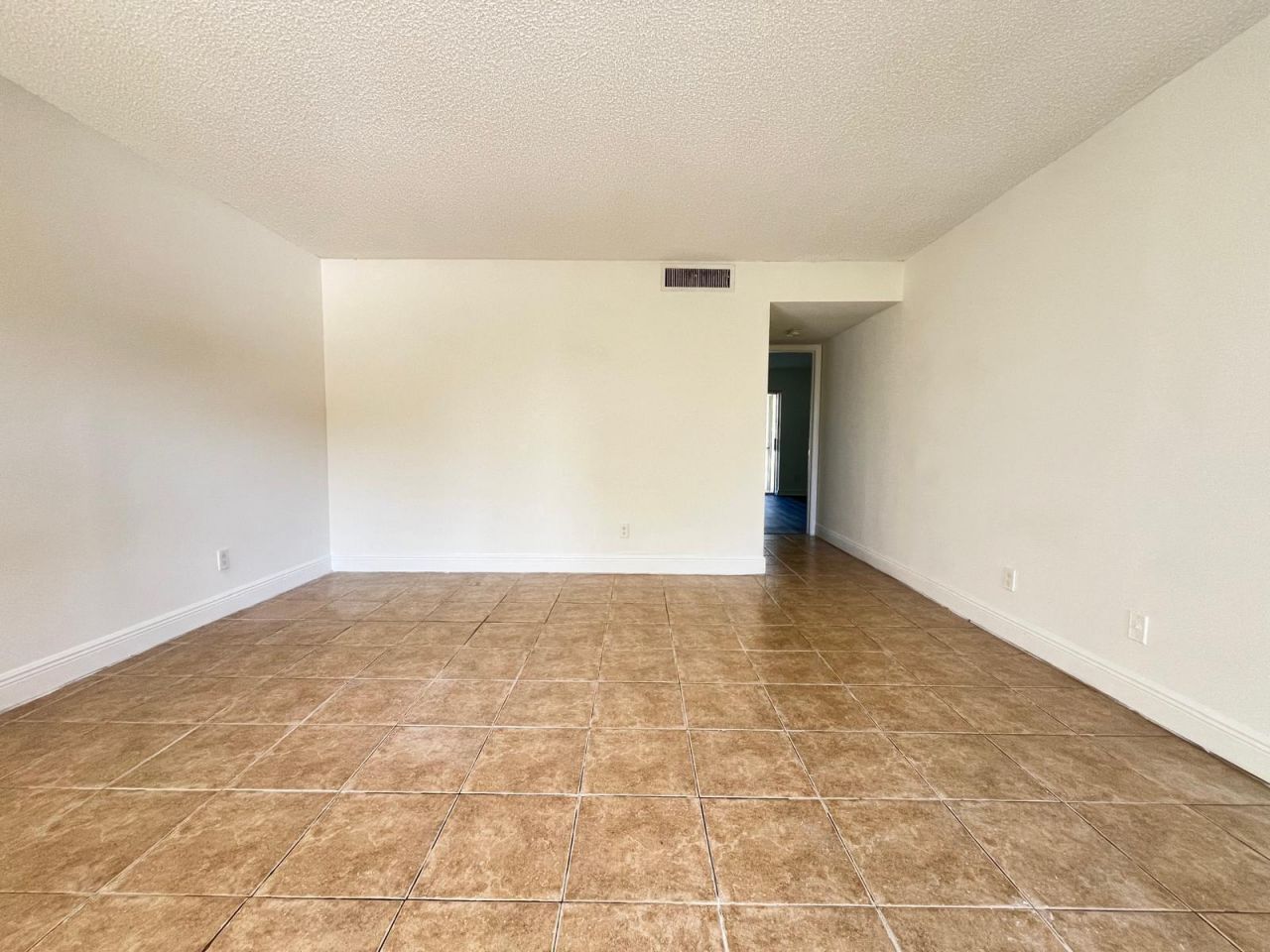 118 Meadows Circle, Boynton Beach, FL 33436 Photo
