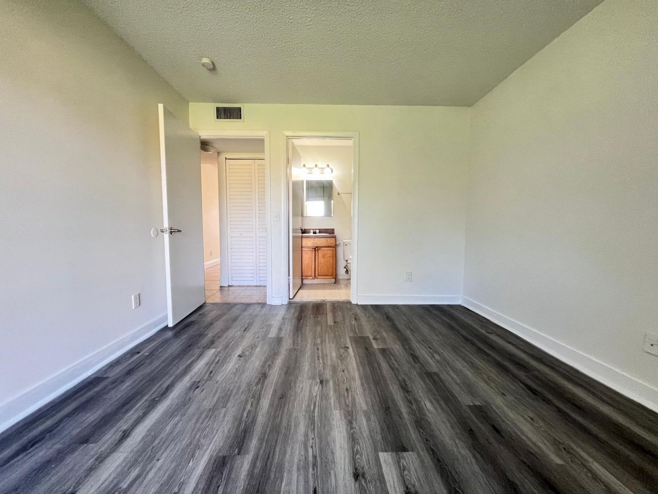 118 Meadows Circle, Boynton Beach, FL 33436 Photo