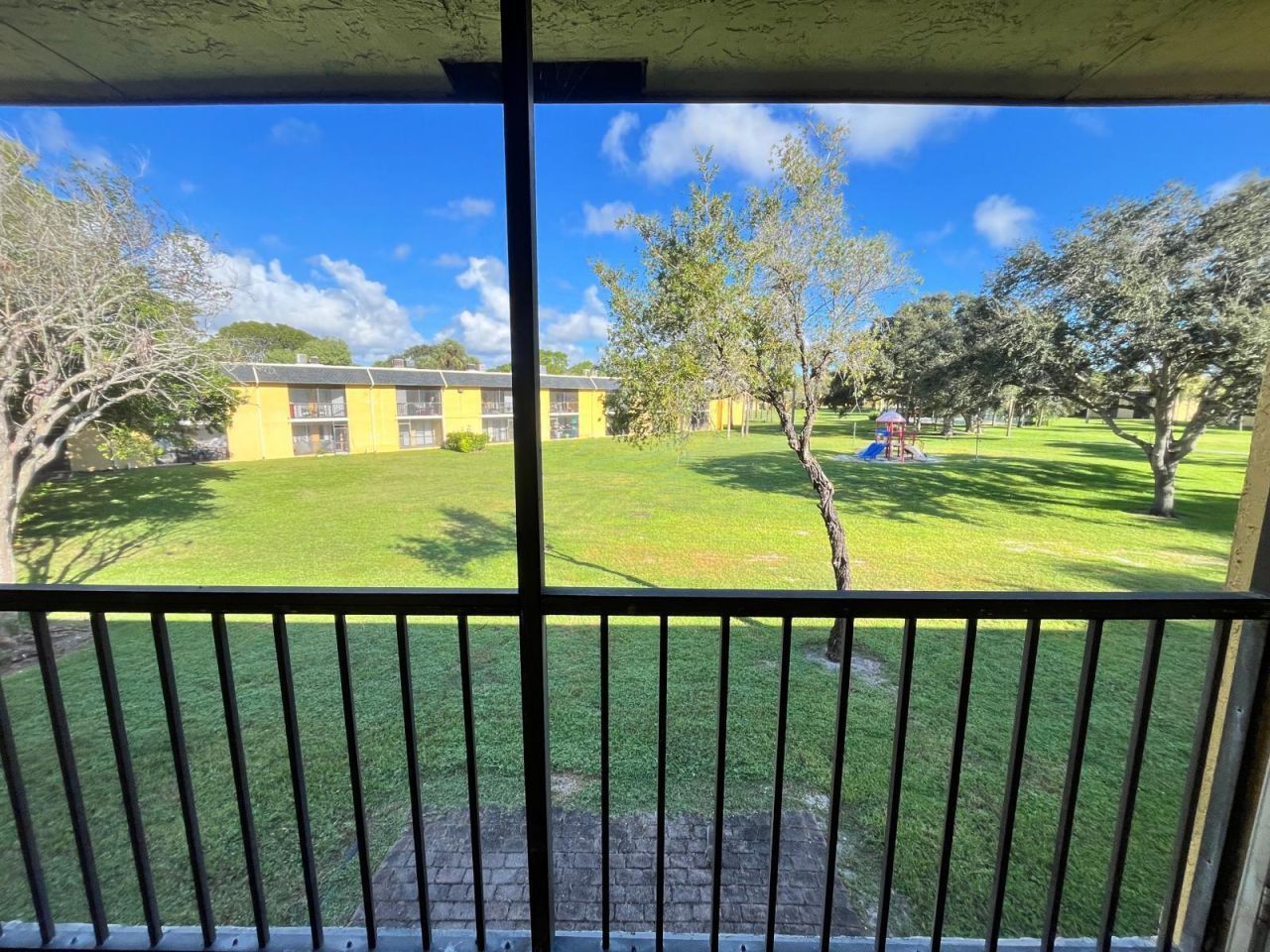 118 Meadows Circle, Boynton Beach, FL 33436 Photo