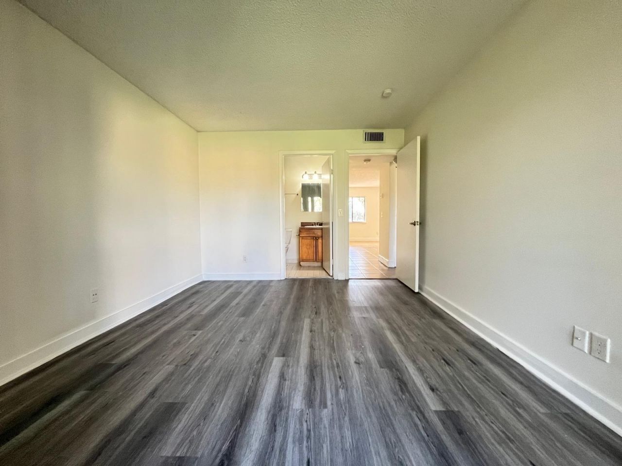118 Meadows Circle, Boynton Beach, FL 33436 Photo