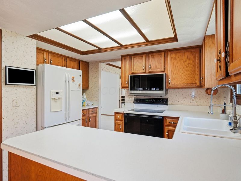 2878 Shady Ridge Drive, Columbus, OH 43231 Photo 13