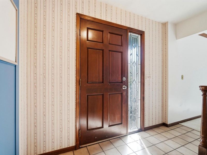 2878 Shady Ridge Drive, Columbus, OH 43231 Photo 4