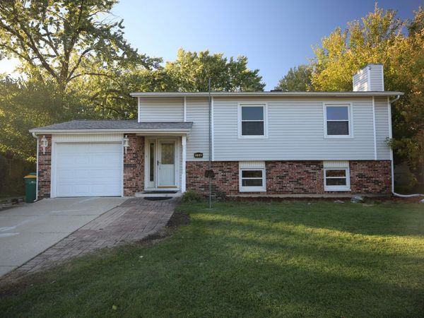 706 Golfview Terrace , Buffalo Grove, IL 60089