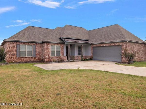 153 Catherine Boulevard, Clinton, MS 39056