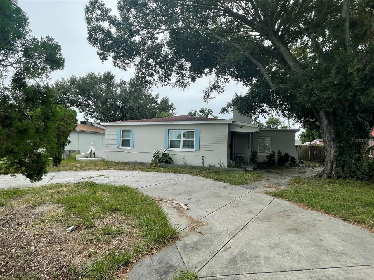 3642 Emerson Avenue S, Saint Petersburg, FL 33711 Main Photo