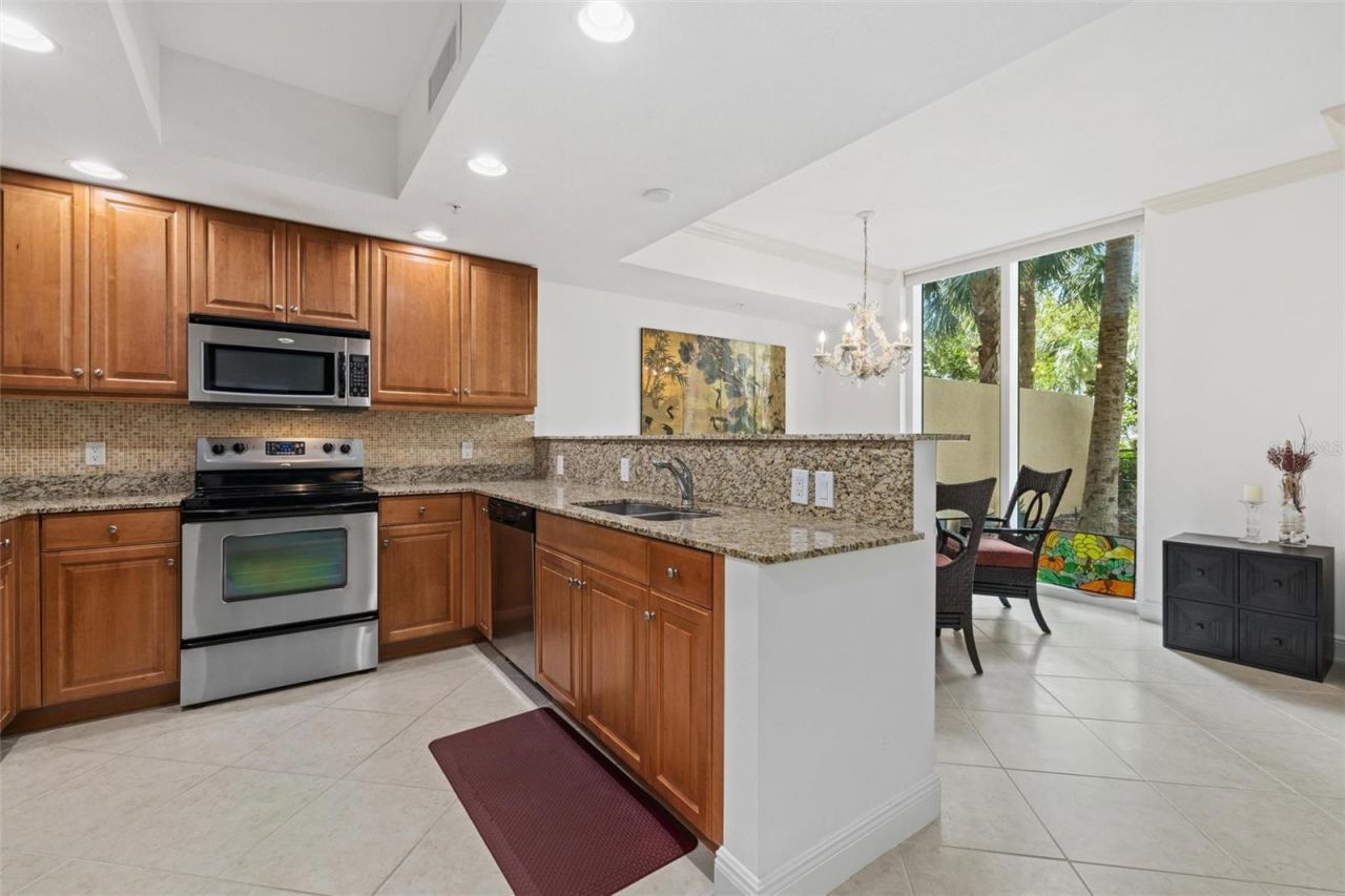 800 N Tamiami Trail , Unit 103, Sarasota, FL 34236 Photo