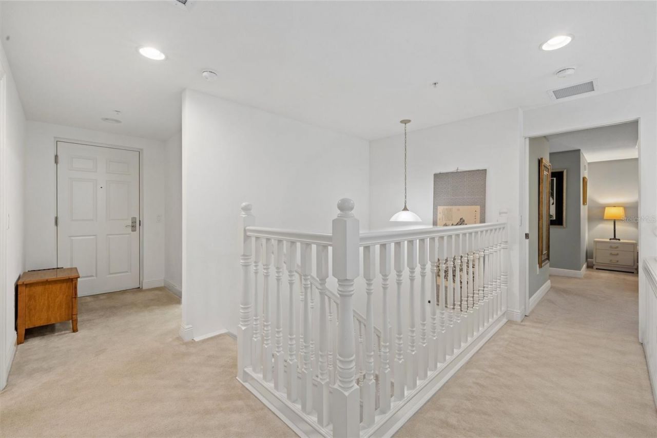 800 N Tamiami Trail , Unit 103, Sarasota, FL 34236 Photo