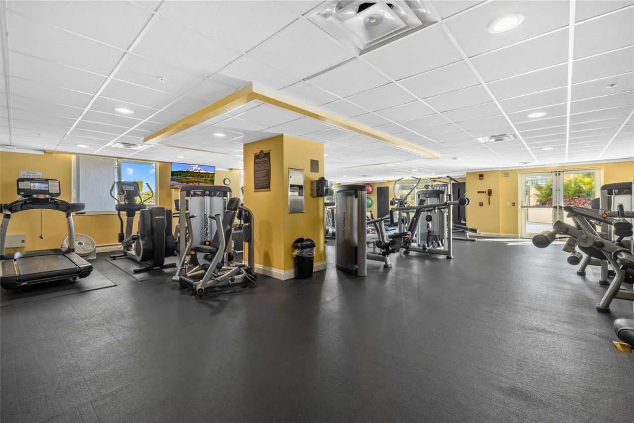 800 N Tamiami Trail , Unit 103, Sarasota, FL 34236 Photo