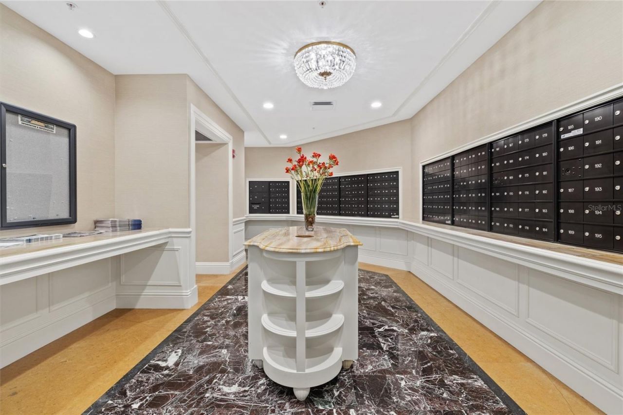 800 N Tamiami Trail , Unit 103, Sarasota, FL 34236 Photo