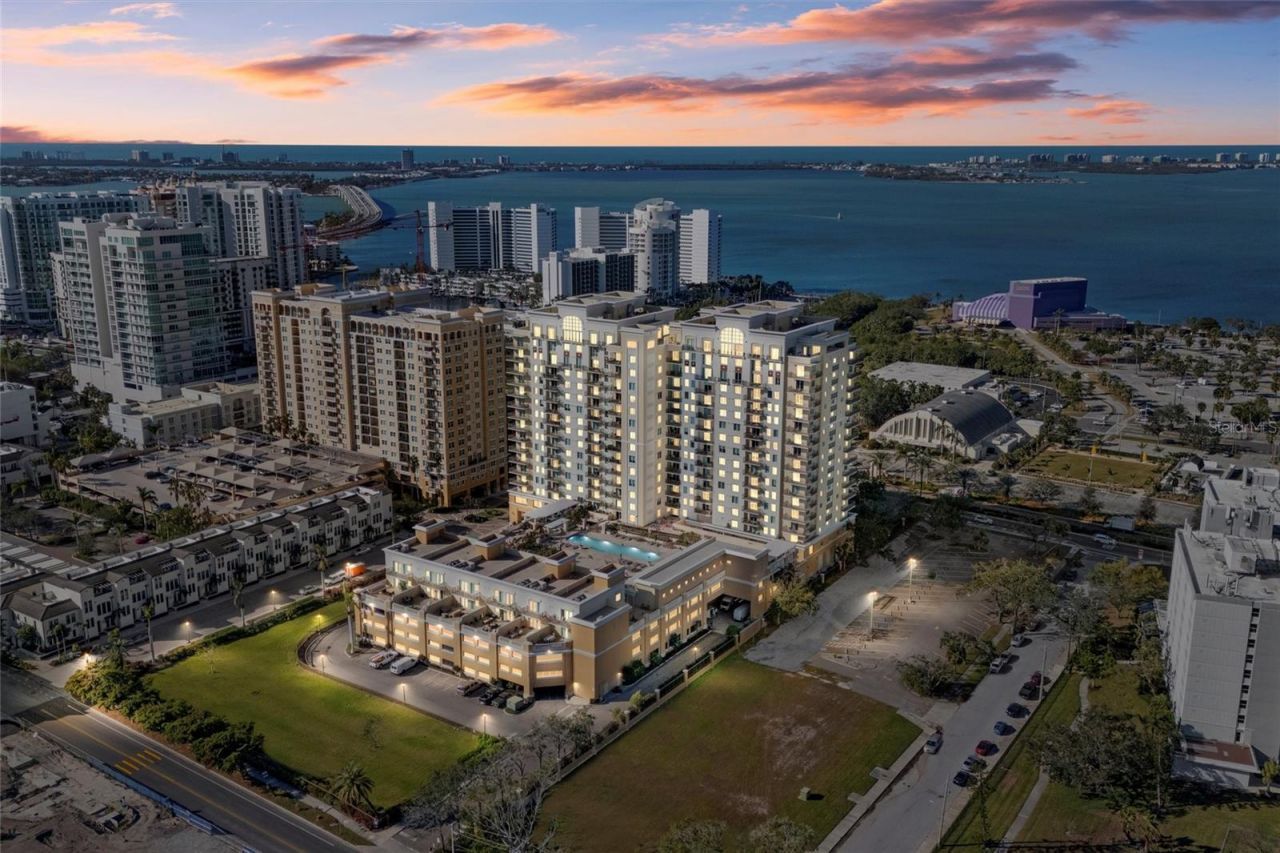 800 N Tamiami Trail , Unit 103, Sarasota, FL 34236 Photo