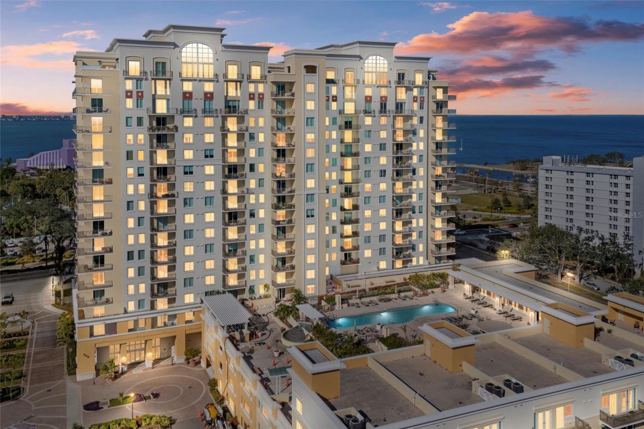 800 N Tamiami Trail , Unit 103, Sarasota, FL 34236 Photo