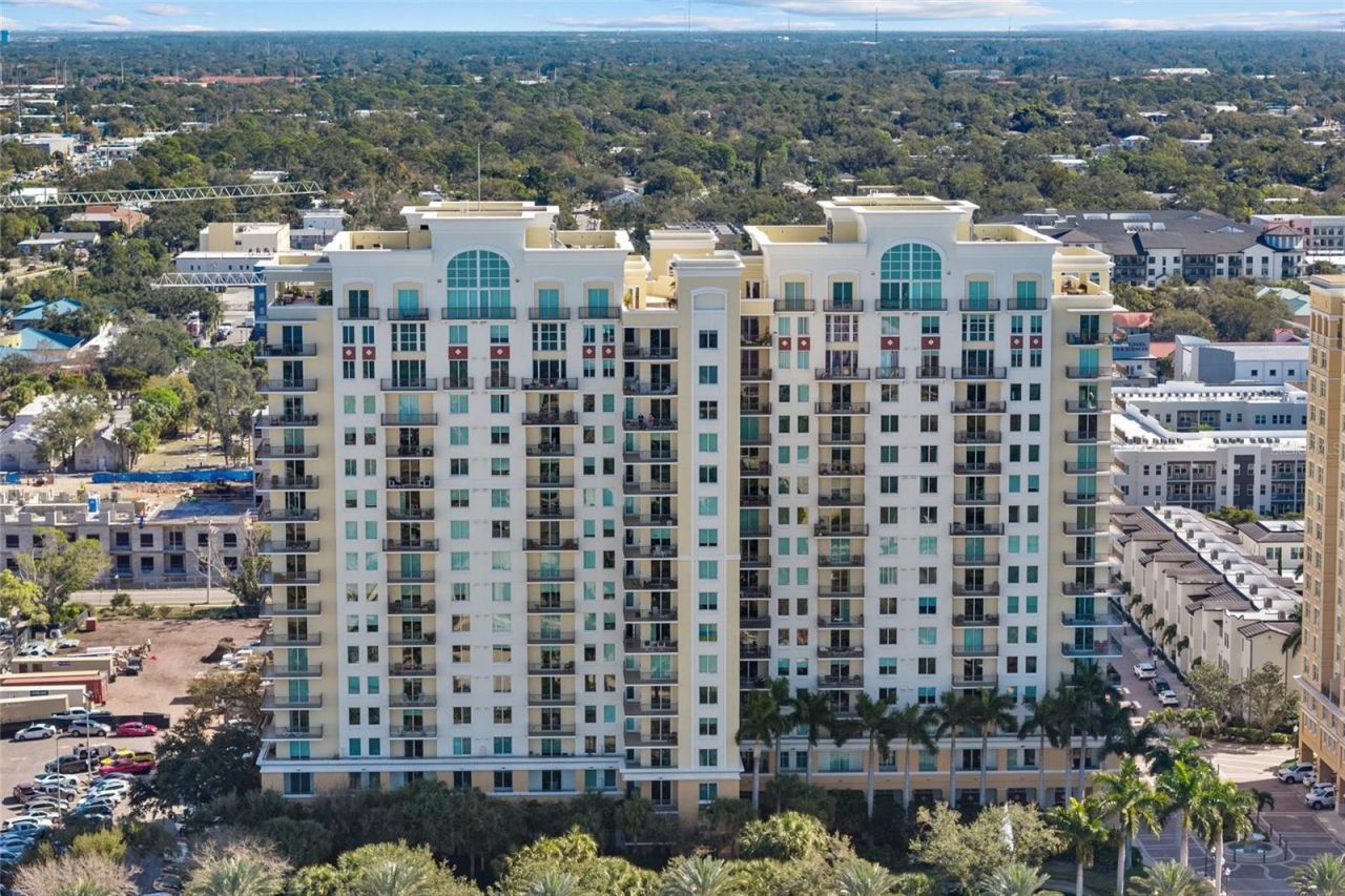 800 N Tamiami Trail , Unit 103, Sarasota, FL 34236 Photo