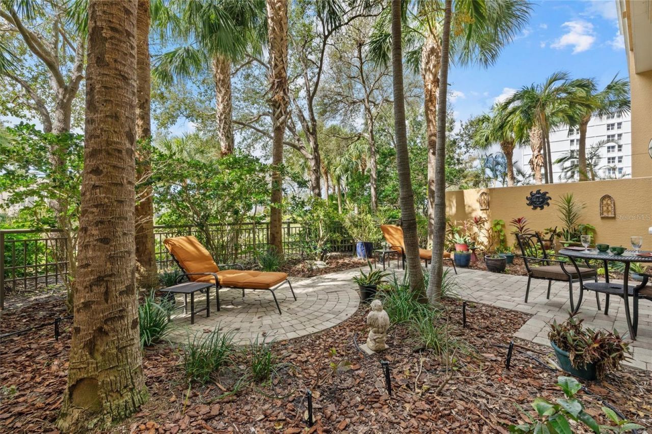 800 N Tamiami Trail , Unit 103, Sarasota, FL 34236 Photo